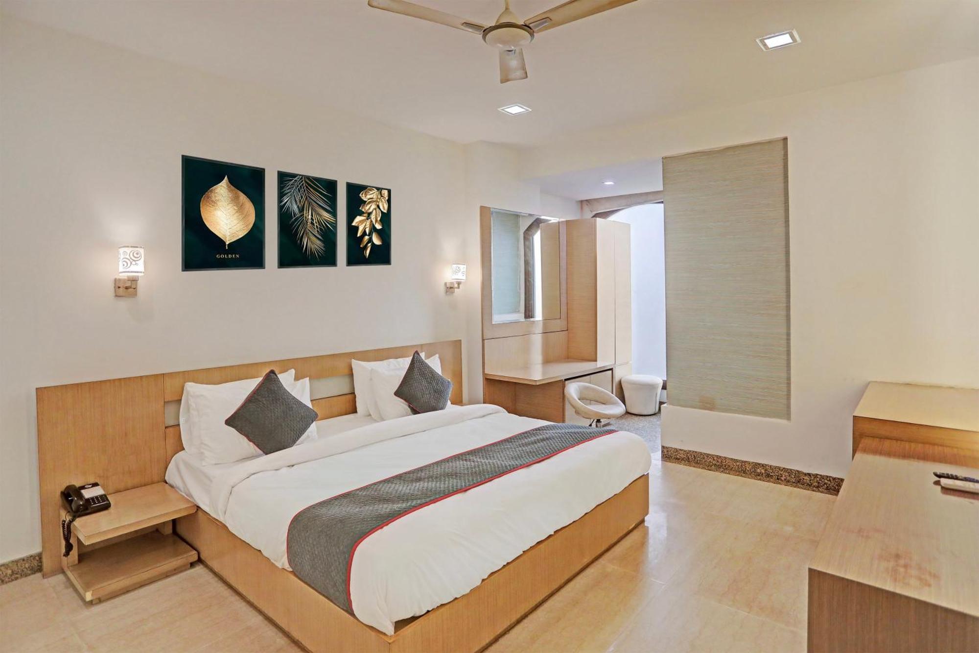 Townhouse Relax Suits A Boutique Hotel Vasundhara Ghaziabad Exterior photo