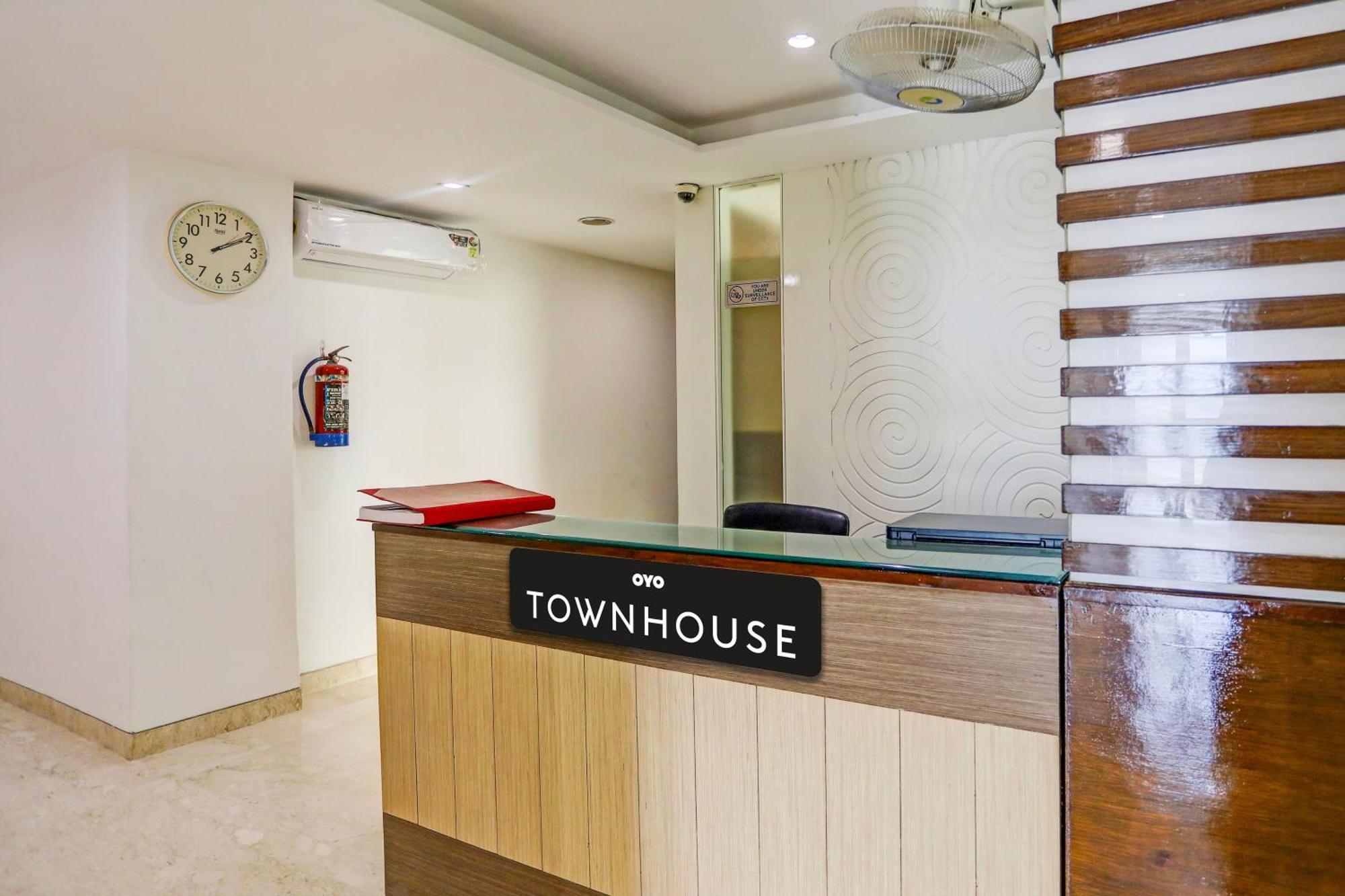 Townhouse Relax Suits A Boutique Hotel Vasundhara Ghaziabad Exterior photo